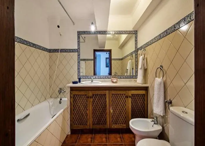 Spectacular Sunshine Delight Private Pool & Amazing Vila Carvoeiro (Lagoa)