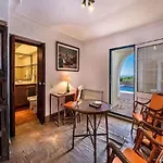 Spectacular Sunshine Delight Private Pool & Amazing Villa